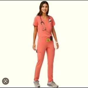Figs HOT CORAL YOLA Medium Skinny Regular